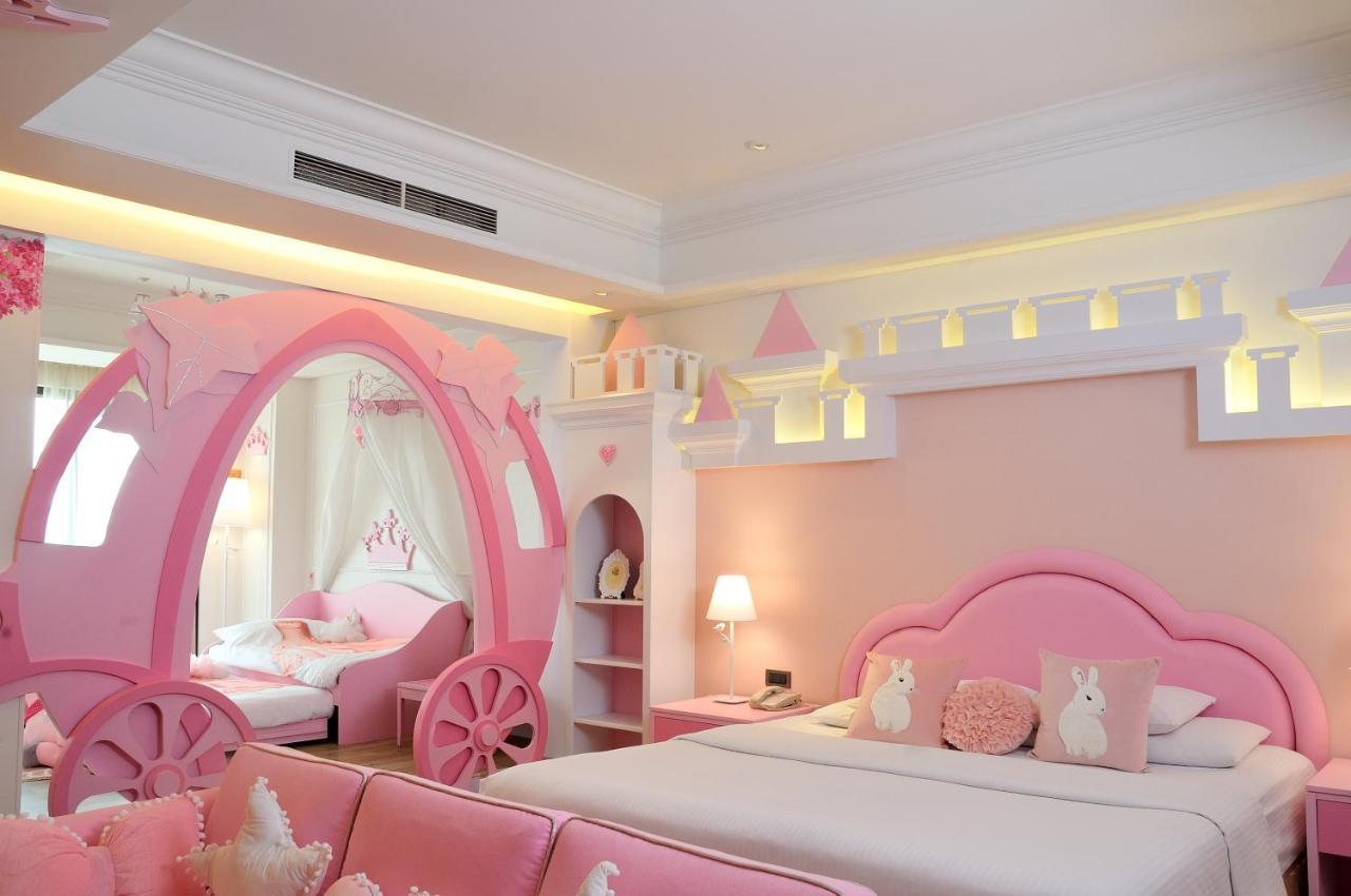 E-Da Royal Hotel Dashu Eksteriør bilde Hello Kitty themed hotel room