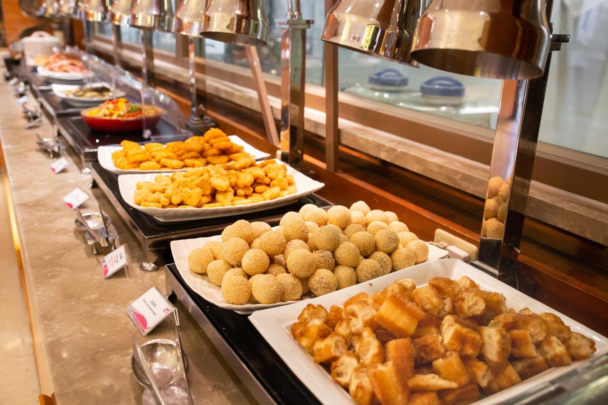 E-Da Royal Hotel Dashu Eksteriør bilde A buffet at a hotel