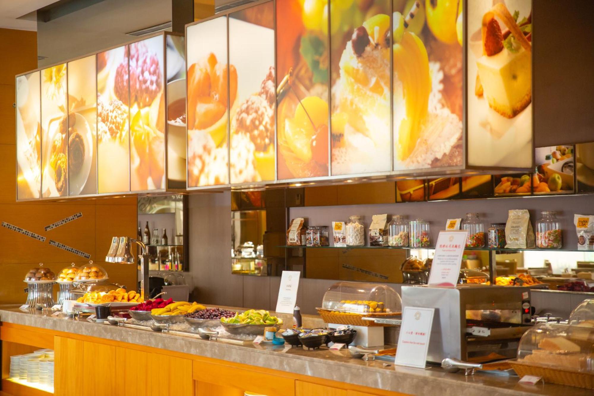 E-Da Royal Hotel Dashu Eksteriør bilde A salad bar